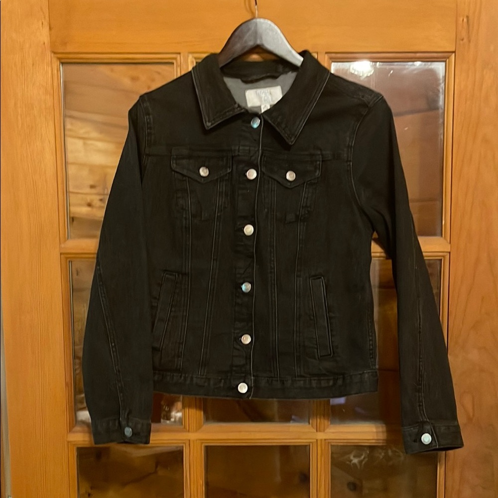 Black Jean Jacket Wardrobe Staple Casual Layering Piece medium